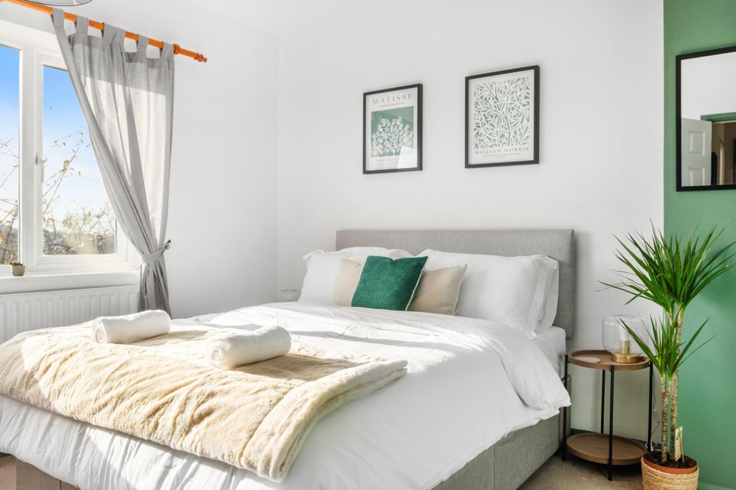 3 Bedroom House - Well Presented - Spacious - Flexible Check In - Free Parking Nottingham Dış mekan fotoğraf